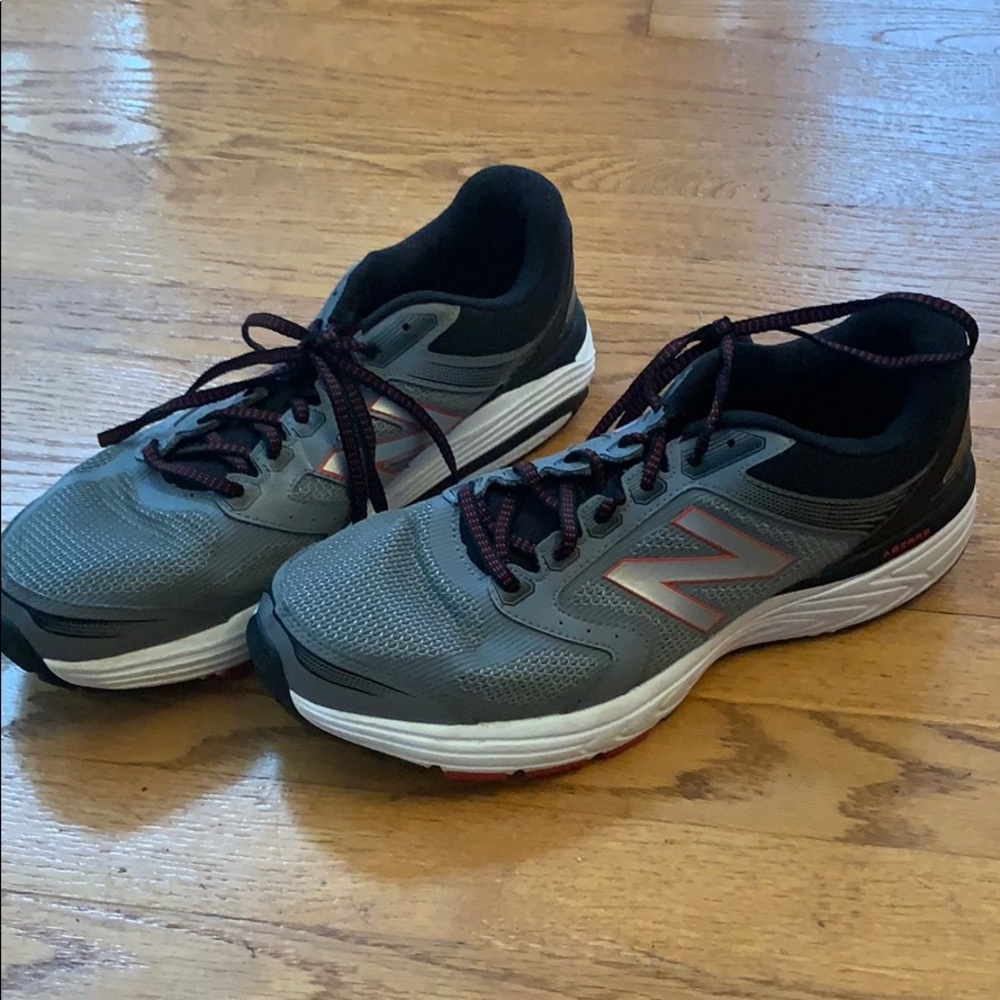 New Balance 560 v7 Running Shoes